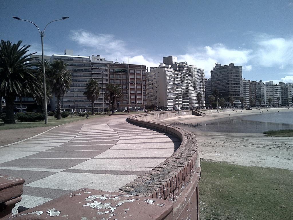 Pocitos La Rambla Studio Apartamento *